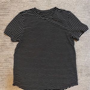 Lululemon Love Tee Sz 6